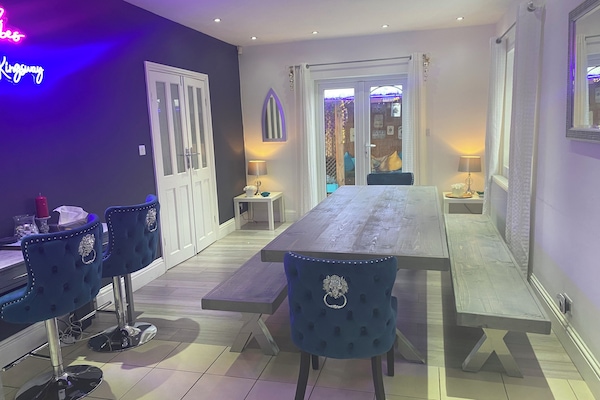 House | Dining