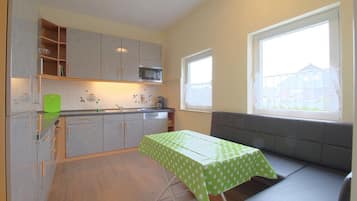 Fridge, microwave, oven, dishwasher