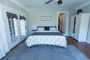 4 bedrooms, free WiFi, bed sheets