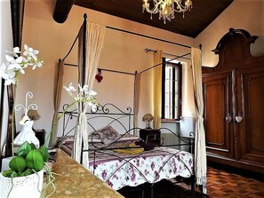 1 bedroom, free WiFi, bed sheets - Camera Suite Vista Colli e Bagno Privato (Verona)