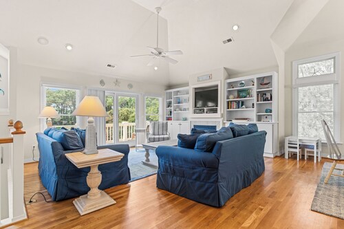 Tee-L-Sea: Private Pool, Hot Tub, Elevator, Sleeps 12