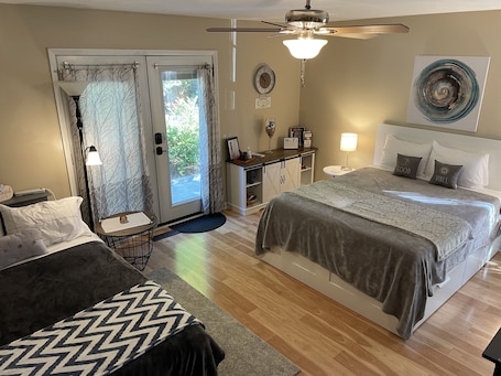 Free WiFi, bed sheets. Located in # 6 golf community, close to First Health Moore Regional Hospital.
