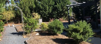 Located in # 6 golf community, close to First Health Moore Regional Hospital.
