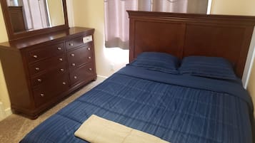 3 bedrooms, iron/ironing board, WiFi, bed sheets