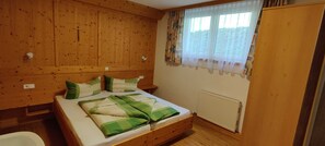 2 bedrooms, WiFi, bed sheets - Wohnung Ost - Haus Lukasser (Kosten)