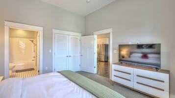 1 bedroom, iron/ironing board, travel crib, free WiFi