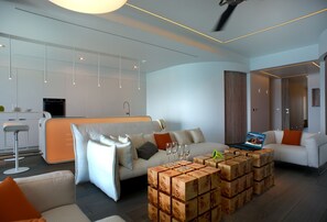 Een smart-tv en een stereo