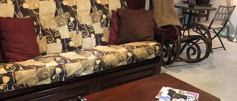 Télévision, lecteur de DVD, imprimantes