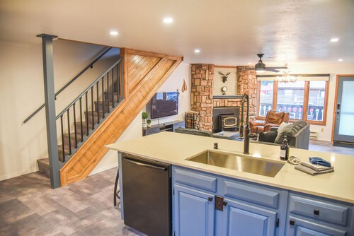 Tadala Red River Retreat (Summit View)