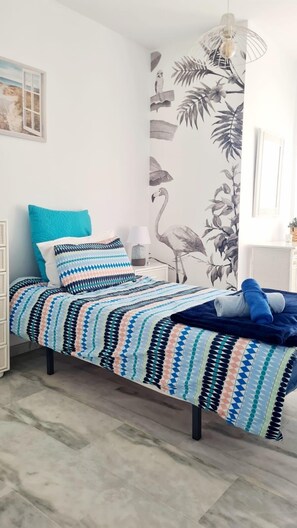 3 bedrooms, iron/ironing board, free WiFi, bed sheets