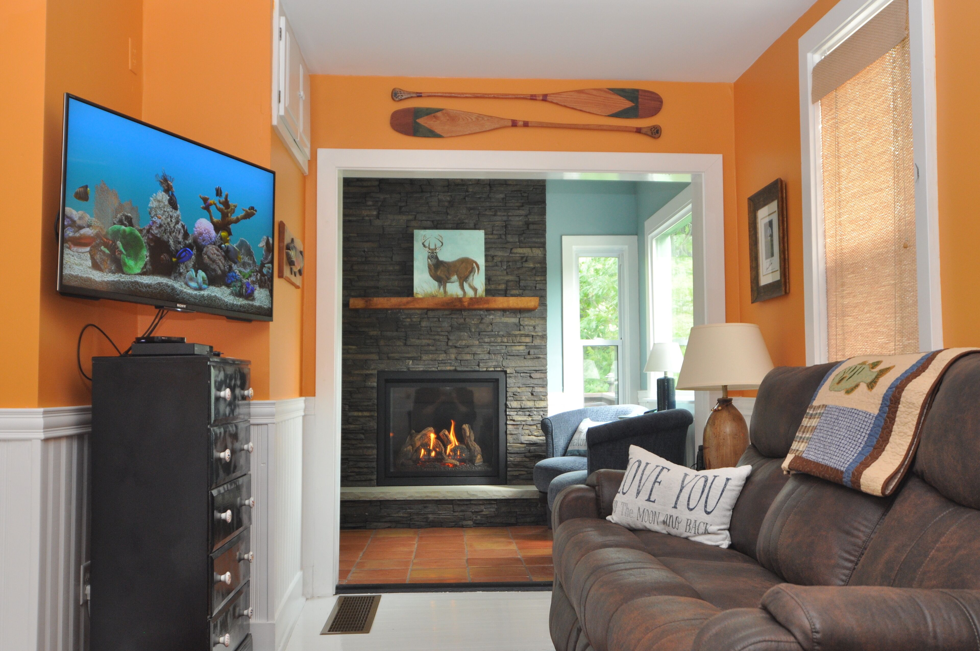 Cozy Cottage overlooking beautiful Loyalhanna Creek in Historic Ligonier!