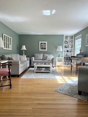 Smart TV, fireplace, video games, DVD player