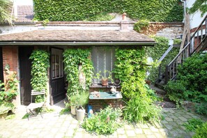 Exterior - Jardin de Mathilde (Nangis)