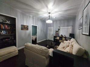 Books, stereo, computer monitors, printers - Modern Charm in Downtown Los Angeles (Los Angeles)