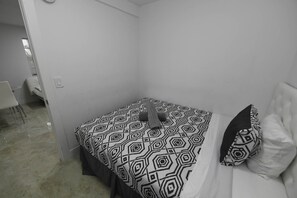 2 habitaciones, tabla de planchar con plancha y wifi gratis