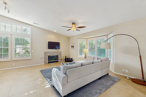 TV, fireplace, DVD player