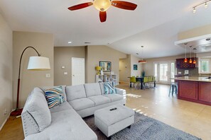 TV, fireplace, DVD player