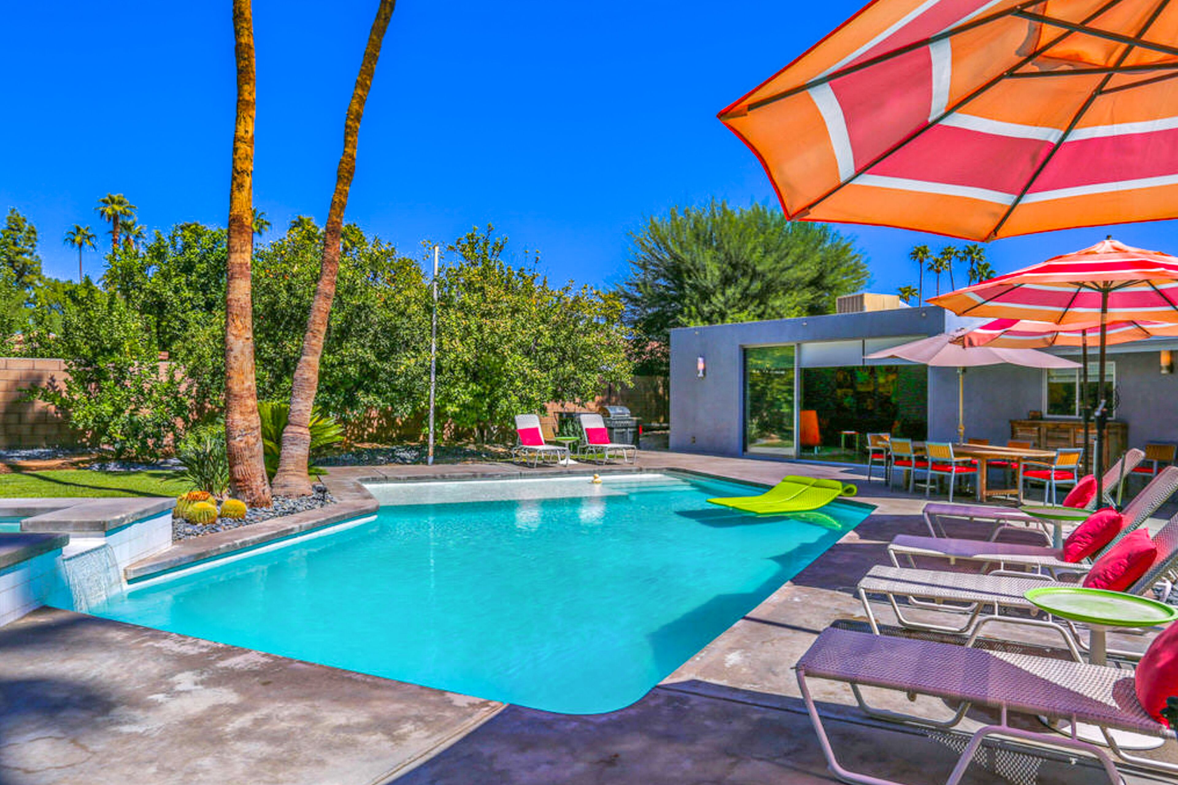 Vibrant, family-friendly home with private pool & spa, and gas fireplace.