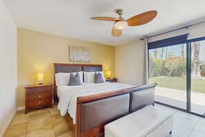 3 عدّة غرف نوم ومكواة/لوح كي وخدمة الإنترنت وملاءات أسرّة