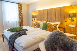 2 bedrooms, in-room safe, travel crib, free WiFi - Historic. Generous. Modern. (Neusalza-Spremberg)