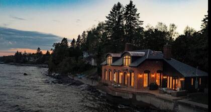 Pumphouse on Lake Superior I 200’ Lake Superior Frontage I Incredible Views