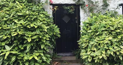 Thatched Mid Terraced Cottage