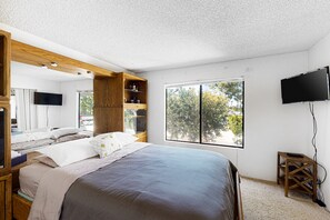 1 bedroom, Internet, bed sheets