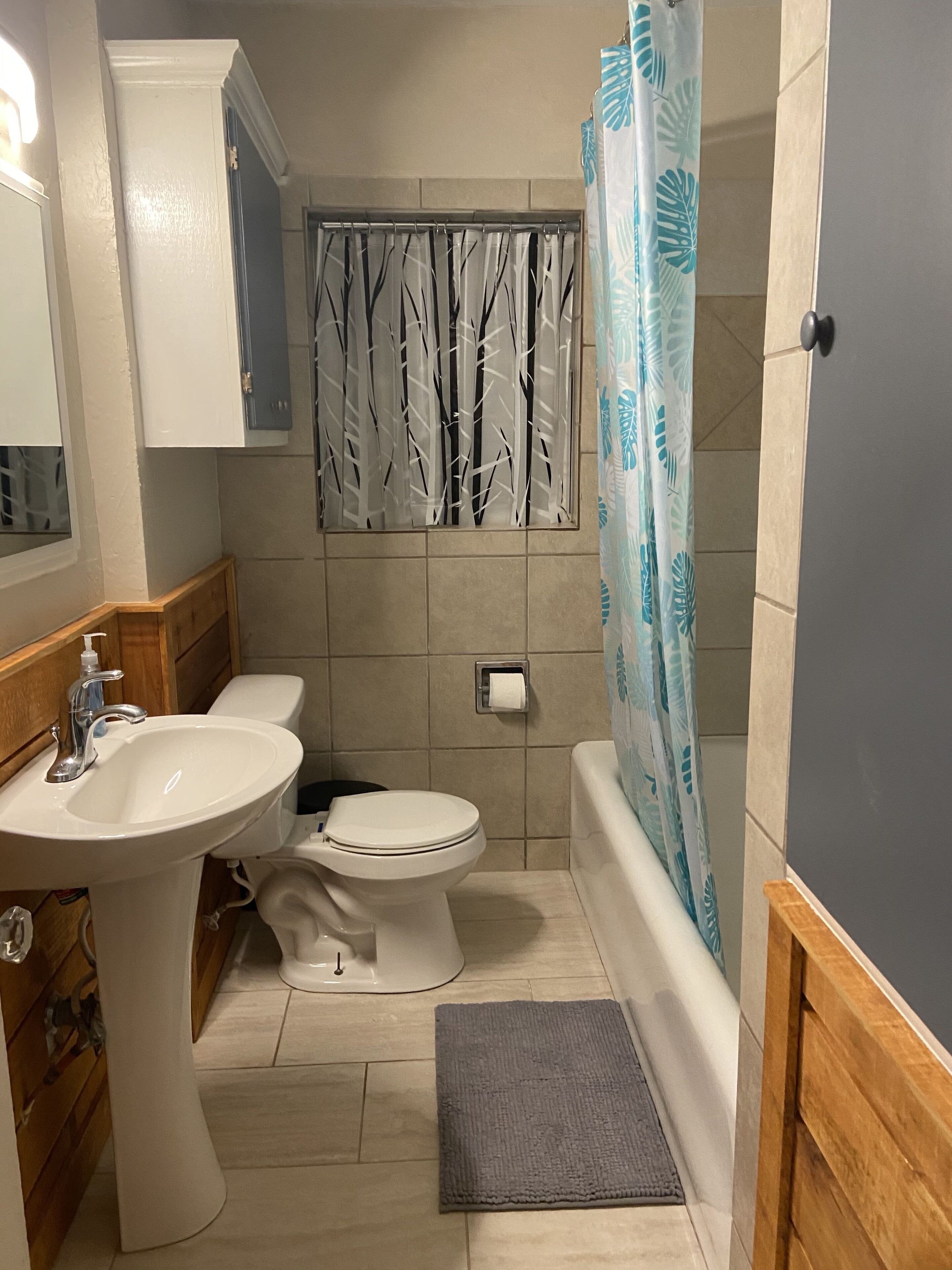 Bouche Plaza District Gorgeous 