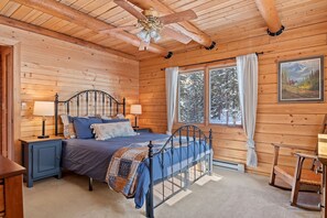 3 bedrooms, iron/ironing board, free WiFi, bed sheets - Boxelder Creek Lodge Black Hills Vacation Home (Nemo)