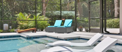 Piscine extérieure, piscine chauffée