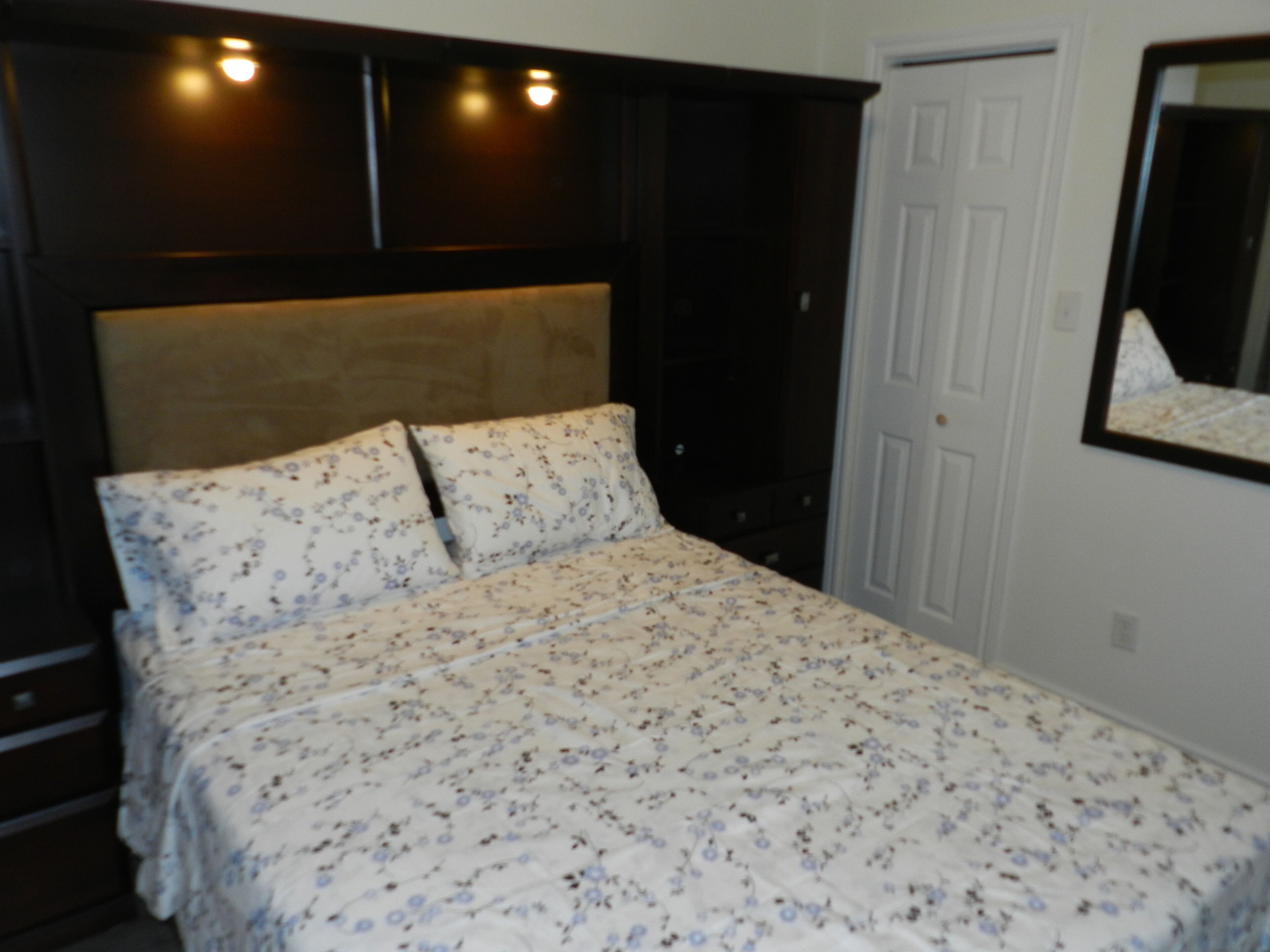 Full Appartment, Montreal Olympic Parc