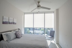2 bedrooms, WiFi, bed sheets - Atlanta Buckhead Fully Furnished Apartment by RedAwning (Atlanta)