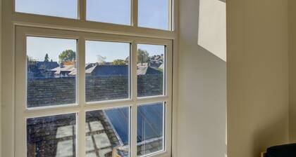 24 Tanners Yard - Modern 2-bedroom first floor apartment, Kendal Town centre