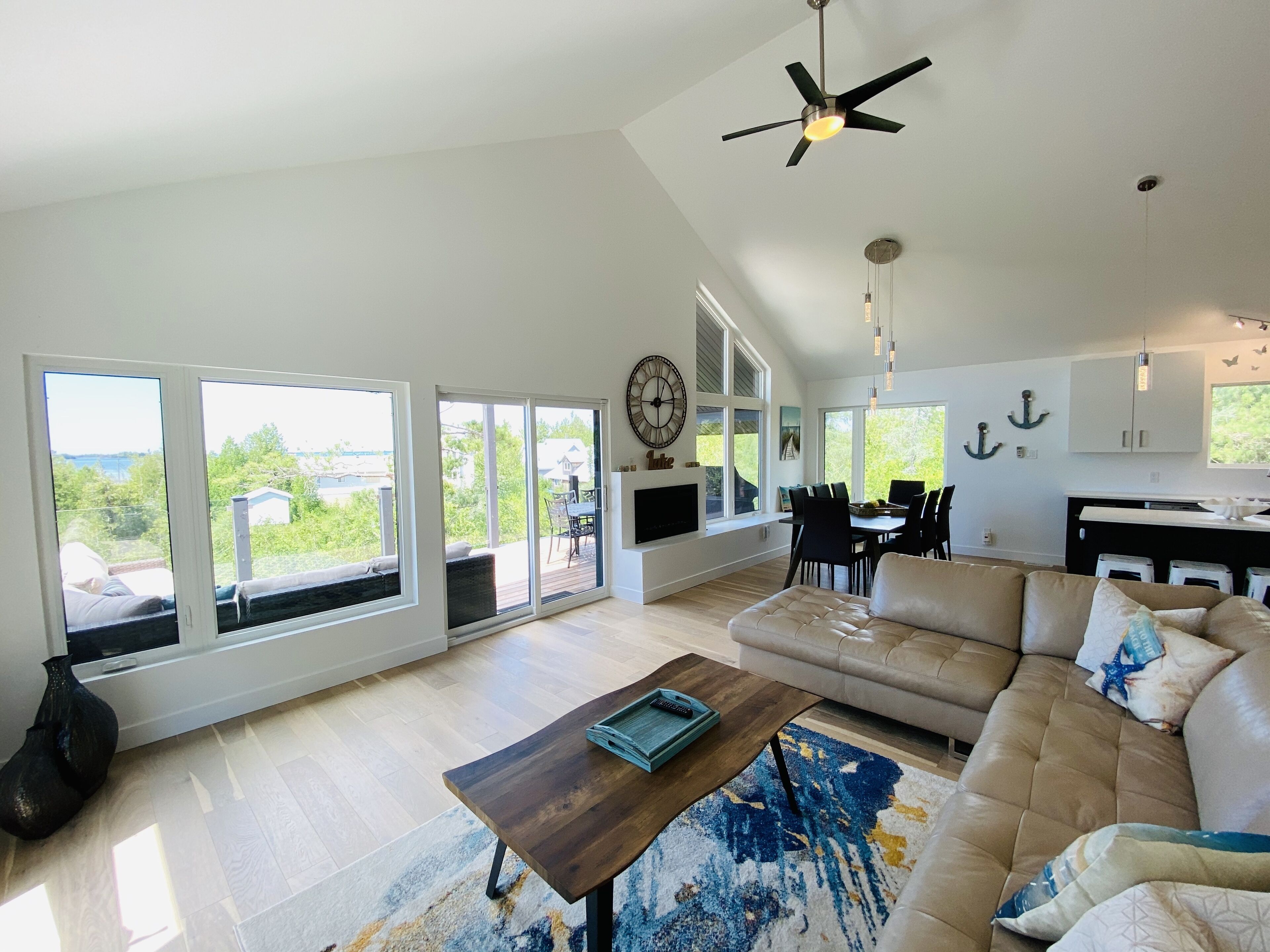 Modern cottage in the Bruce Peninsula with amazing sunset views. 