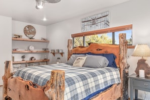 3 bedrooms, iron/ironing board, travel cot, free WiFi - Pack your bags and leave tonight - Accommodations & Amenities Await!!!  (Overgaard)
