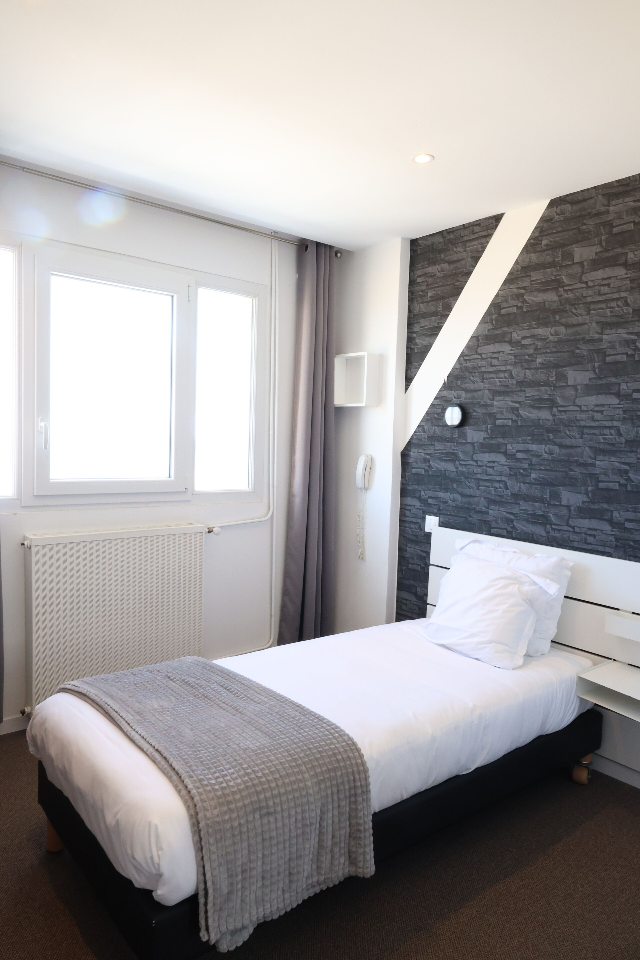 Comfort Single Room, 1 Twin Bed, Sea View, Oceanfront | Premium bedding, desk, soundproofing, free WiFi