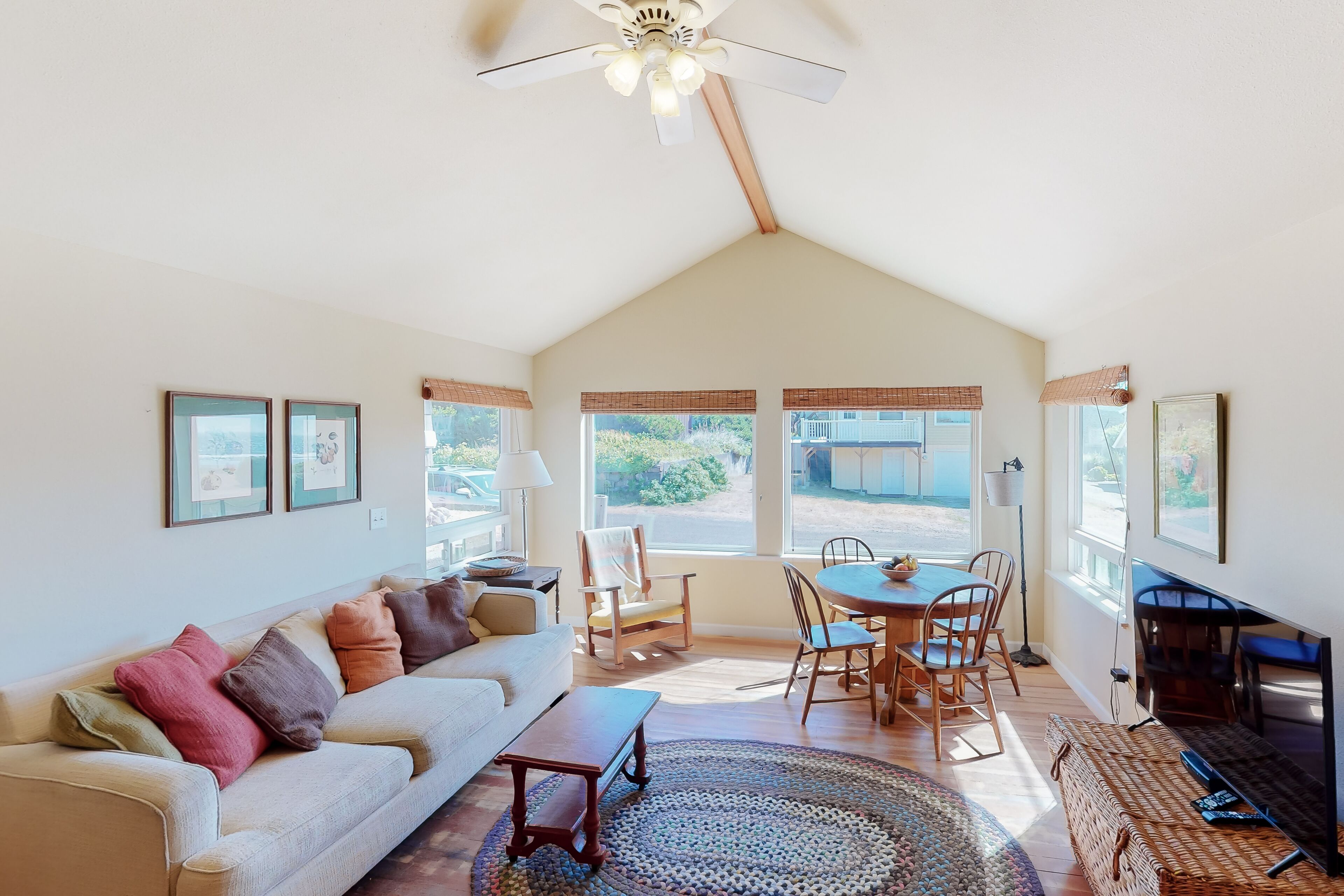 Family-friendly house w/ocean and beach views, WiFi, & steps away from the beach
