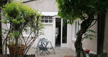 Studio unique hypercentre d'Orléans + jardin PRIVE