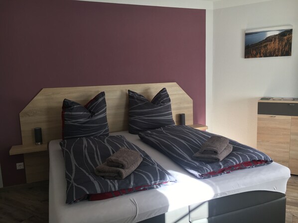 1 bedroom, WiFi, bed sheets - "pauline" Apartments Nr.1 2020 Hochwertig Eingerichtetes Apartment (Mücheln (Geiseltal))