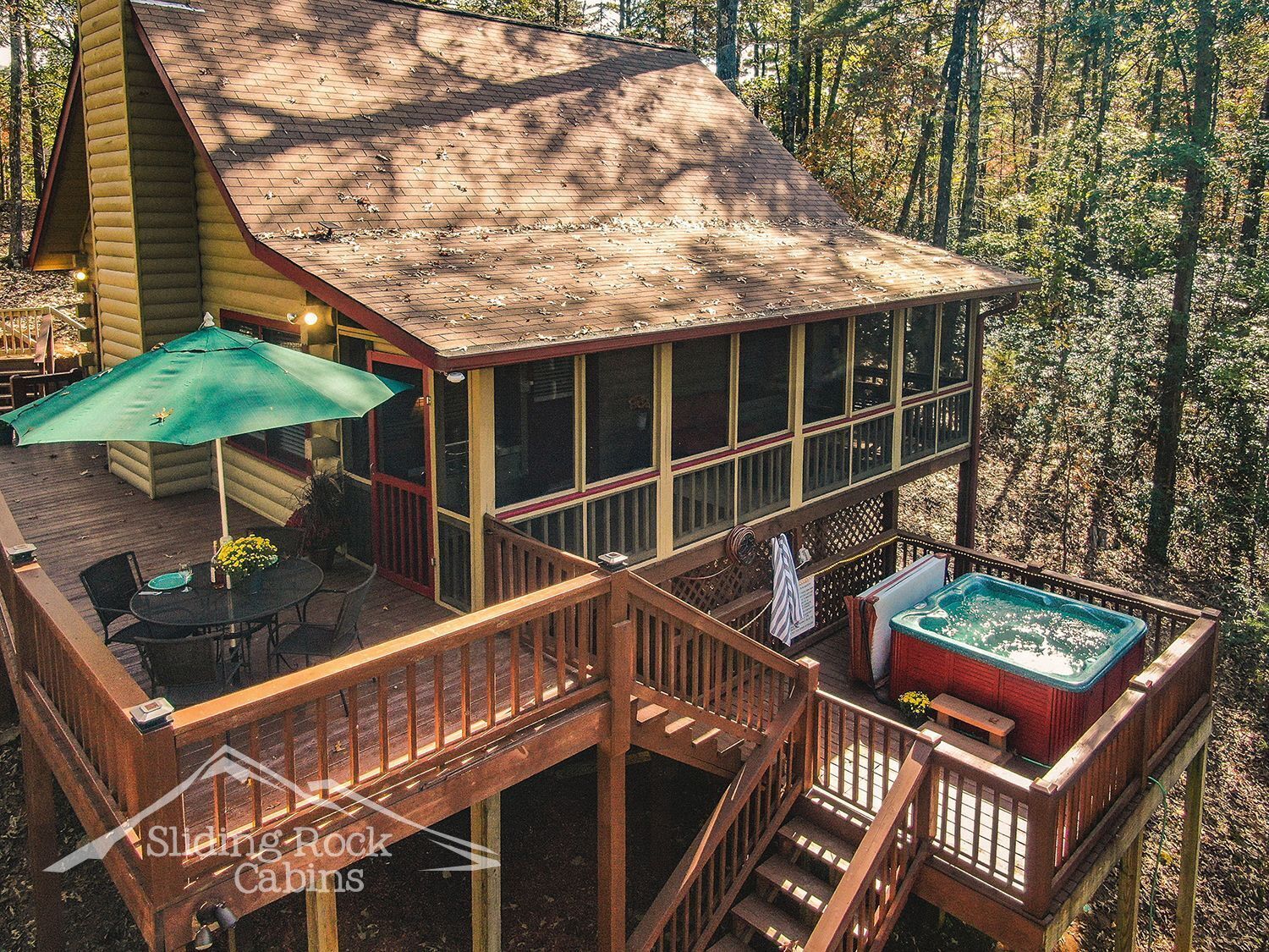 Hot tub, Pet friendly, firepit, fenced area, 1/1, WIFI, ADULT ONLY