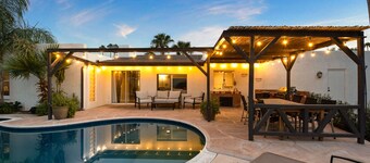 Casa Voltaire by Porter | Luxury Heated Pool in Scottsdale, AZ