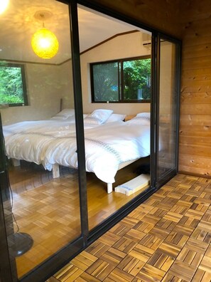 4 Schlafzimmer, Schreibtisch, WLAN