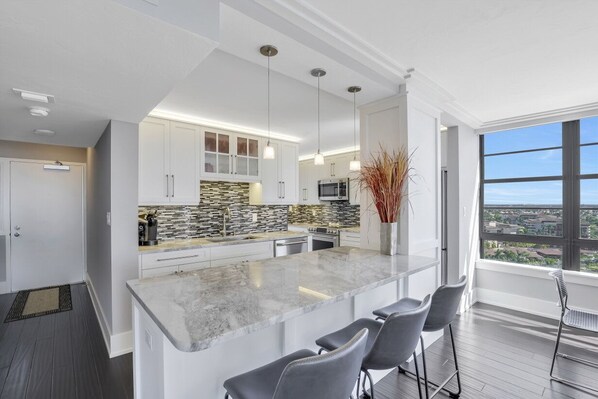 Fridge, microwave, oven, stovetop