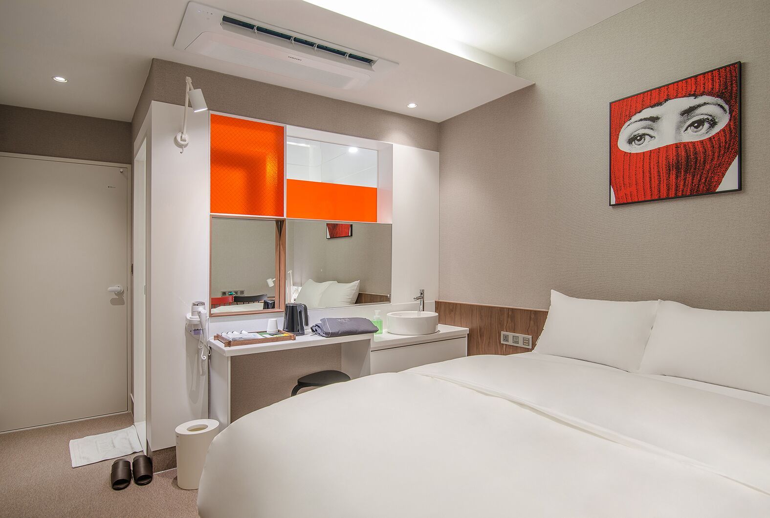 premium room | soundproofing, free wifi, bed sheets