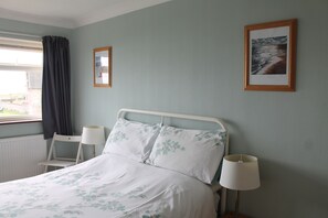 3 bedrooms, iron/ironing board, travel cot, free WiFi