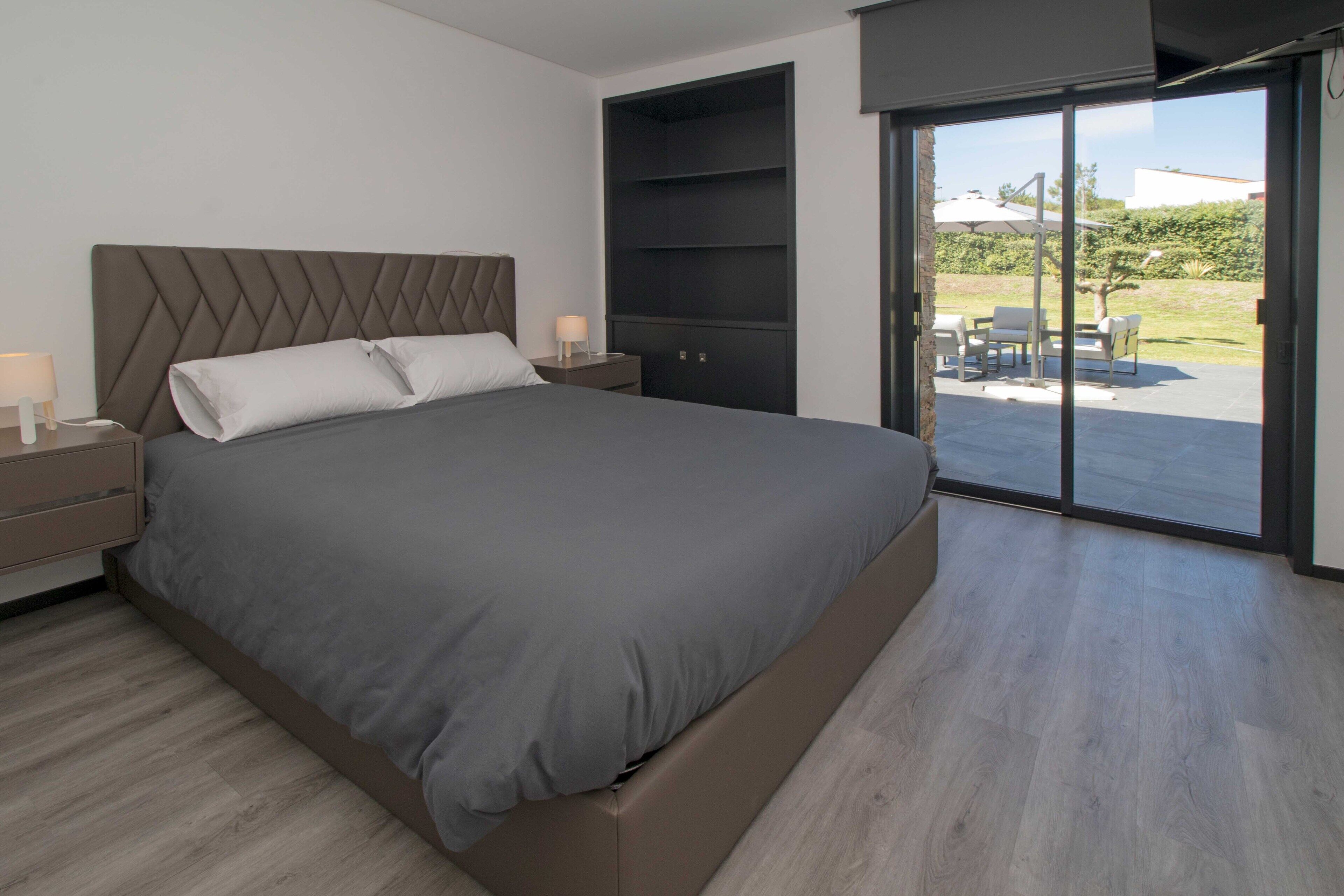 4 sovrum, strykjärn/strykbräda, gratis wi-fi och sängkläder