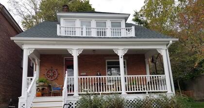 The Nautical House-Downtown Galena