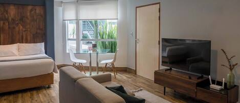 Televisor, serveis de streaming, estèreo i oficines