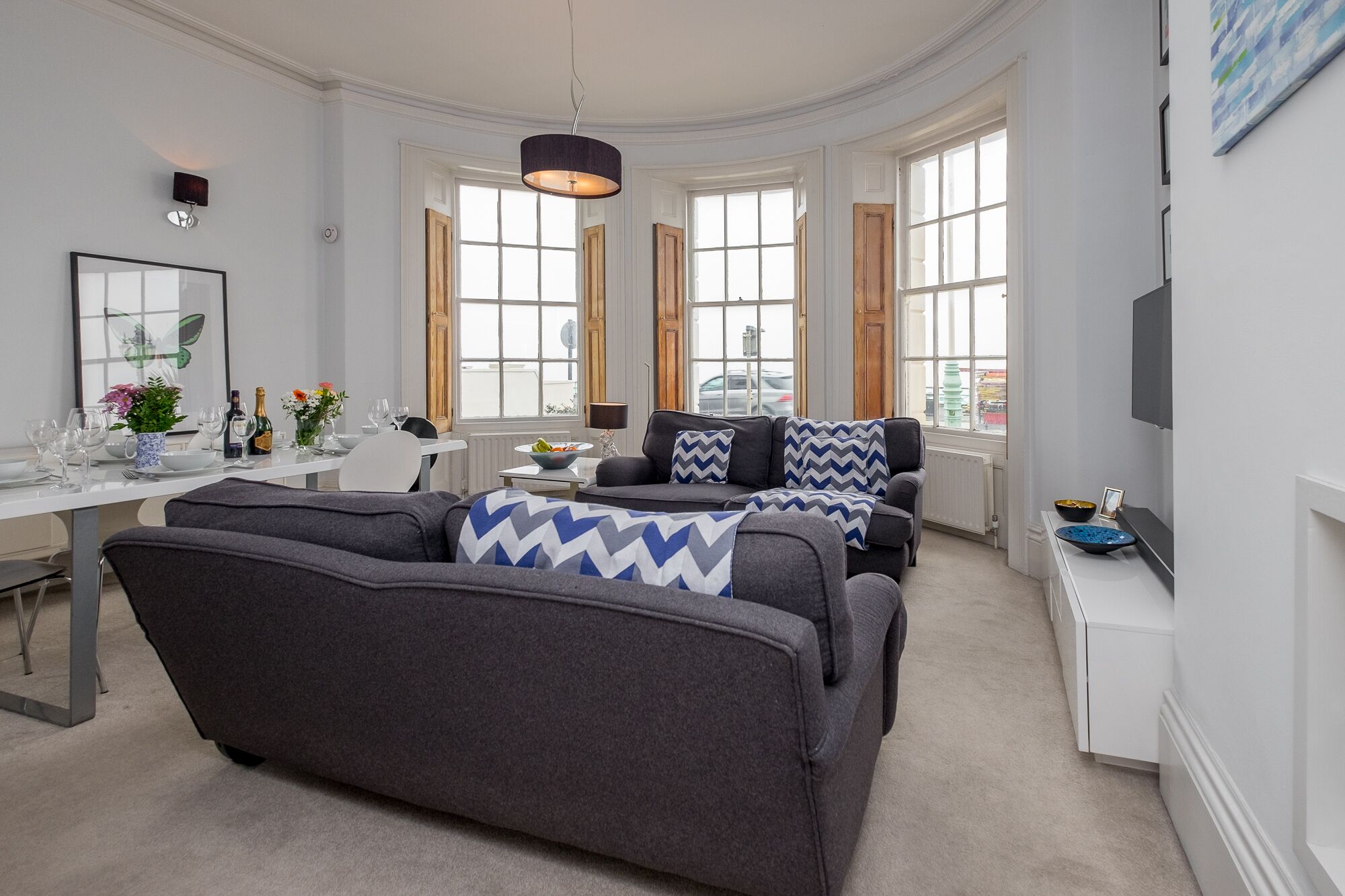 Lux 2 bed seaviews: New listing discount *****