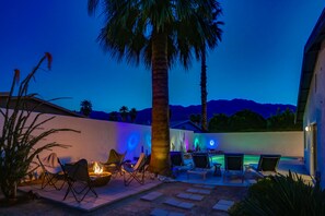 Een verwarmd zwembad